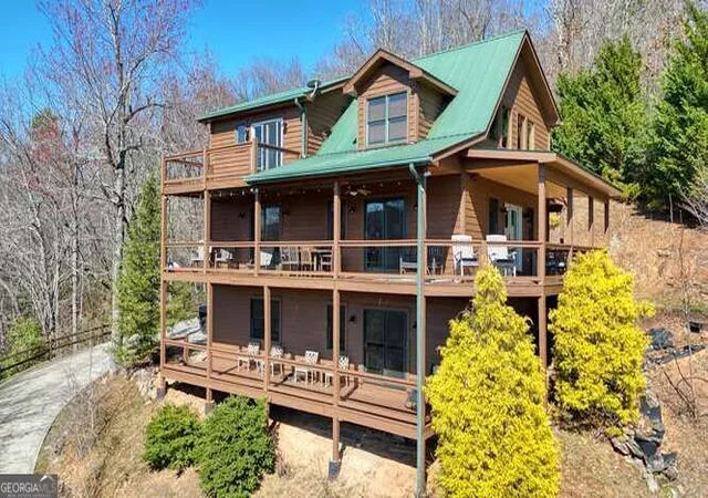Photo 1 of Single family home for sale at 230 Smokin Ridge, Hayesville, NC 28904 | MLS# 10837437 | Listing updated on 2026-09-15