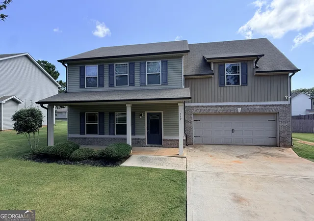 Photo 2 of Single family home for sale at 559 Joneus Dr, Mcdonough, GA 30252 | MLS# 10850131 | Listing updated on 2026-10-05