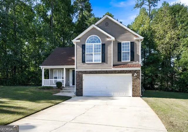 Photo 2 of Single family home for sale at 5849 Amerson Ln, Ellenwood, GA 30294 | MLS# 10880748 | Listing updated on 2026-10-29