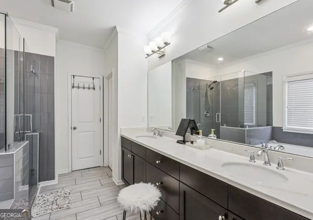 Photo 4 of Single family home for sale at 2118 Garrison Way NW, Atlanta, GA 30318 | MLS# 10839233 | Listing updated on 2026-09-03