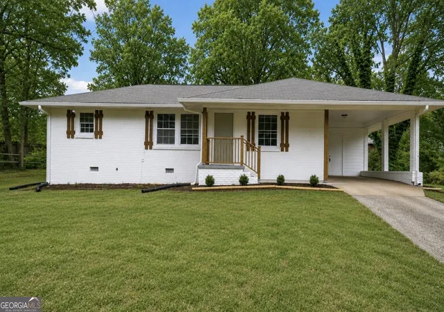 Photo 2 of Single family home for sale at 926 Green Valley Rd Sw, Mableton, GA 30126 | MLS# 10837225 | Listing updated on 2026-09-15