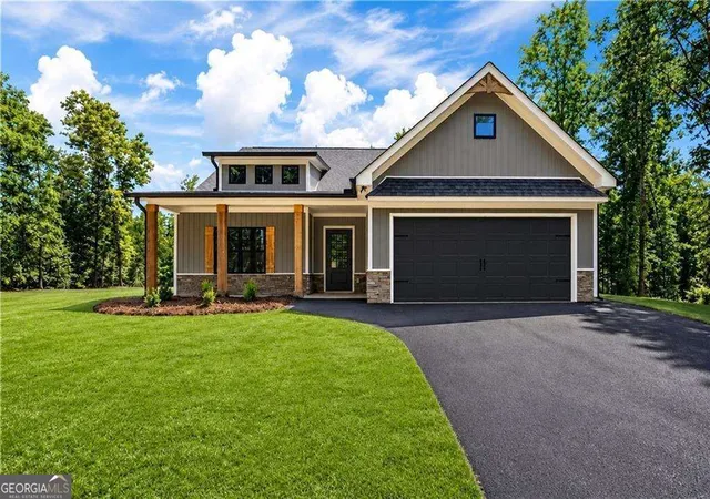 Photo 3 of Single family home for sale at 457 Relay Rd, Silver Creek, GA 30173 | MLS# 10848644 | Listing updated on 2026-10-02