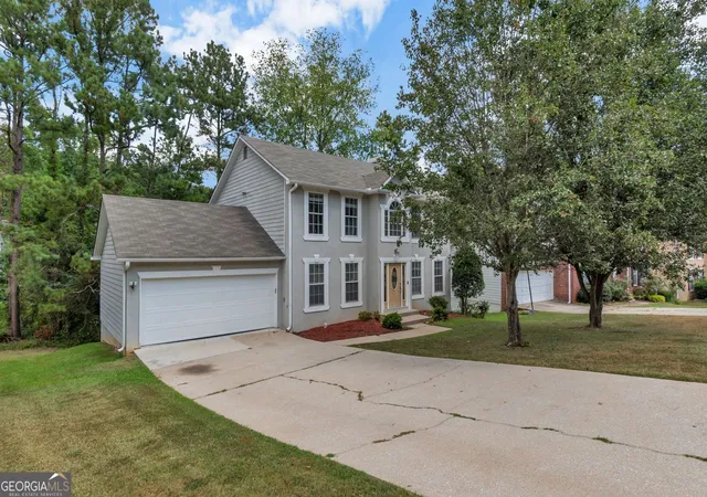 Photo 2 of Single family home for sale at 570 Watson Bay, Stone Mountain, GA 30087 | MLS# 10842132 | Listing updated on 2026-09-08