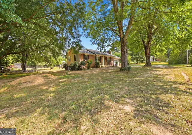Photo 3 of Single family home for sale at 63 Bandy Ests Rd, Lafayette, GA 30728 | MLS# 10849082 | Listing updated on 2026-10-09
