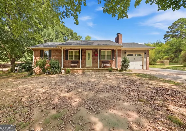 Photo 4 of Single family home for sale at 63 Bandy Ests Rd, Lafayette, GA 30728 | MLS# 10849082 | Listing updated on 2026-10-09
