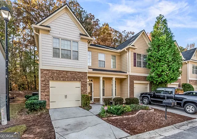 Townhouse for sale at 2904 Ridgeview Dr, Atlanta, GA 30331 | MLS# 10842215