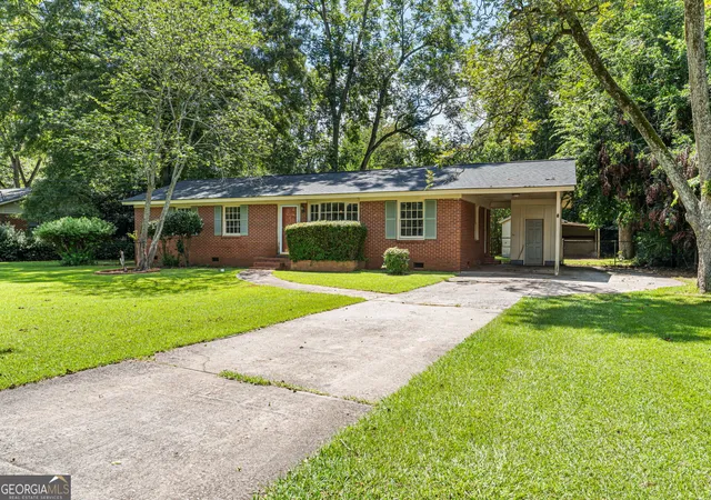 Photo 2 of Single family home for sale at 411 Magnolia St, Fort Valley, GA 31030 | MLS# 10838525 | Listing updated on 2026-09-03