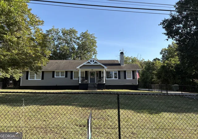 Photo 2 of Sale Pending at 49 Parkway Dr, Toccoa, GA 30577 | MLS# 10842305 | Listing updated on 2026-10-01