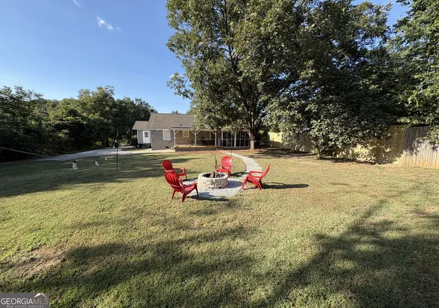 Photo 4 of Sale Pending at 49 Parkway Dr, Toccoa, GA 30577 | MLS# 10842305 | Listing updated on 2026-10-01