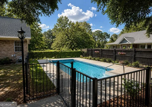 Photo 4 of Single family home for sale at 390 Central Ave, Guyton, GA 31312 | MLS# 10848947 | Listing updated on 2026-10-06