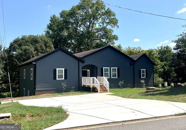 Photo 2 of Single family home for sale at 599 Chambers Rd, Commerce, GA 30530 | MLS# 10837635 | Listing updated on 2026-09-15