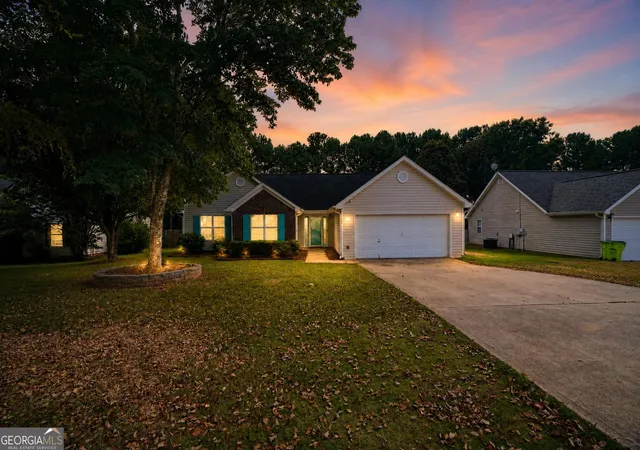 Photo 1 of Single family home for sale at 116 Goldleaf Dr, Hampton, GA 30228 | MLS# 10844330 | Listing updated on 2026-09-11