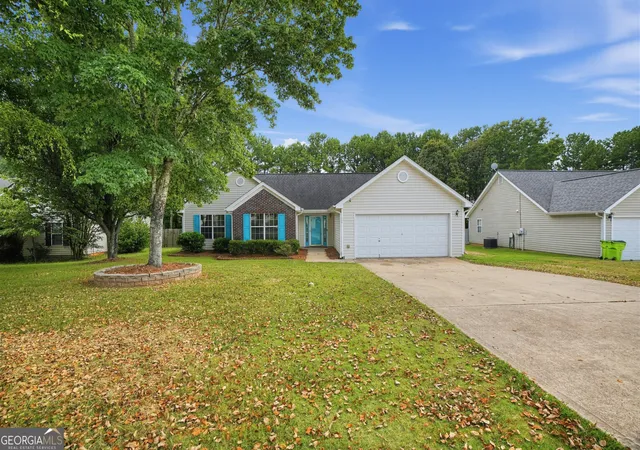 Photo 2 of Single family home for sale at 116 Goldleaf Dr, Hampton, GA 30228 | MLS# 10844330 | Listing updated on 2026-09-11