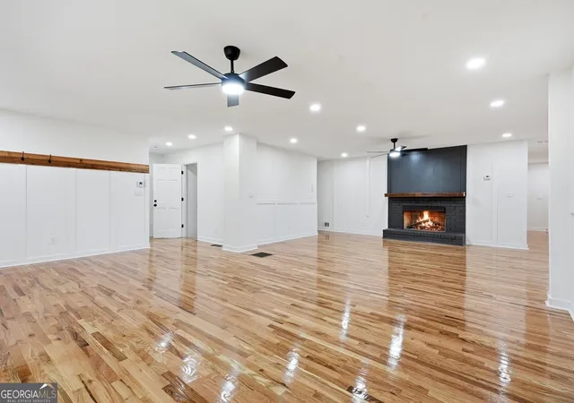 Photo 3 of Single family home for sale at 1802 Oak Grv Rd Ne, Atlanta, GA 30345 | MLS# 10847175 | Listing updated on 2026-09-22
