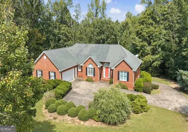 Single family home for sale at 127 Agape St, Williamson, GA 30292 | MLS# 10850861