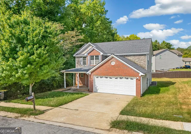 Photo 2 of Single family home for sale at 10953 Station Dr, Hampton, GA 30228 | MLS# 10846654 | Listing updated on 2026-10-09