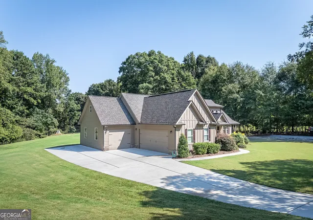 Photo 2 of Single family home for sale at 60 Eskew Rd, Mcdonough, GA 30252 | MLS# 10852993 | Listing updated on 2026-10-09