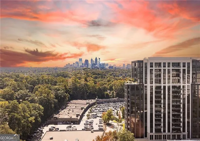 Photo 2 of Condo for sale at 2479 Peachtree Rd Ne #611, Atlanta, GA 30305 | MLS# 10839953 | Listing updated on 2026-09-23