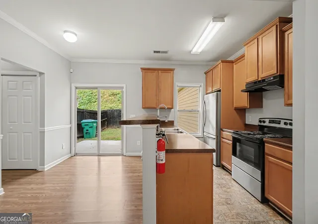 Photo 1 of Single family home for sale at 202 W Marietta St, Canton, GA 30114 | MLS# 10874804 | Listing updated on 2026-10-31