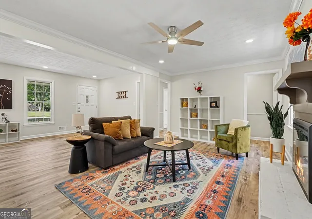Photo 3 of Single family home for sale at 3802 Imperial Dr, Snellville, GA 30039 | MLS# 10847519 | Listing updated on 2026-10-01