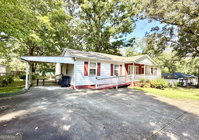 Photo 3 of Single family home for sale at 5750 Brenda Dr Sw, Mableton, GA 30126 | MLS# 10851059 | Listing updated on 2026-10-06