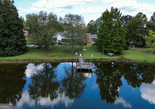 Photo 3 of Single family home for sale at 187 Peeples Rd, Fayetteville, GA 30215 | MLS# 10847170 | Listing updated on 2026-09-23