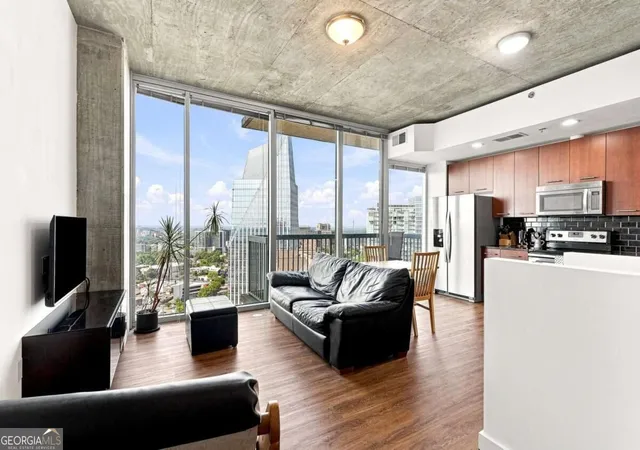 Photo 2 of Condo for sale at 3324 Peachtree Rd Ne #2806, Atlanta, GA 30326 | MLS# 10842451 | Listing updated on 2026-09-10