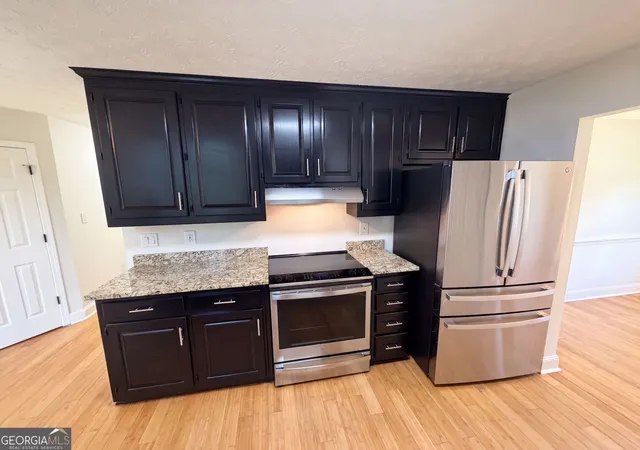 Photo 2 of Single family home for sale at 5410 Windswept Tr, Sugar Hill, GA 30518 | MLS# 10841257 | Listing updated on 2026-09-21