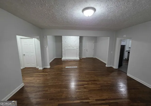 Photo 3 of Single family home for sale at 527 Walton Rd, Monroe, GA 30656 | MLS# 10842339 | Listing updated on 2026-09-23