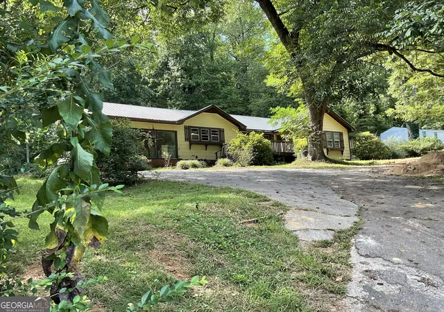 Photo 3 of Single family home for sale at 219 N Valley St, Clayton, GA 30525 | MLS# 10845744 | Listing updated on 2026-09-28