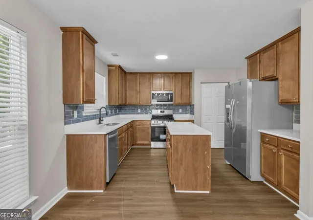 Photo 3 of Single family home for sale at 260 Hudson Ridge, Fairburn, GA 30213 | MLS# 10846524 | Listing updated on 2026-10-04