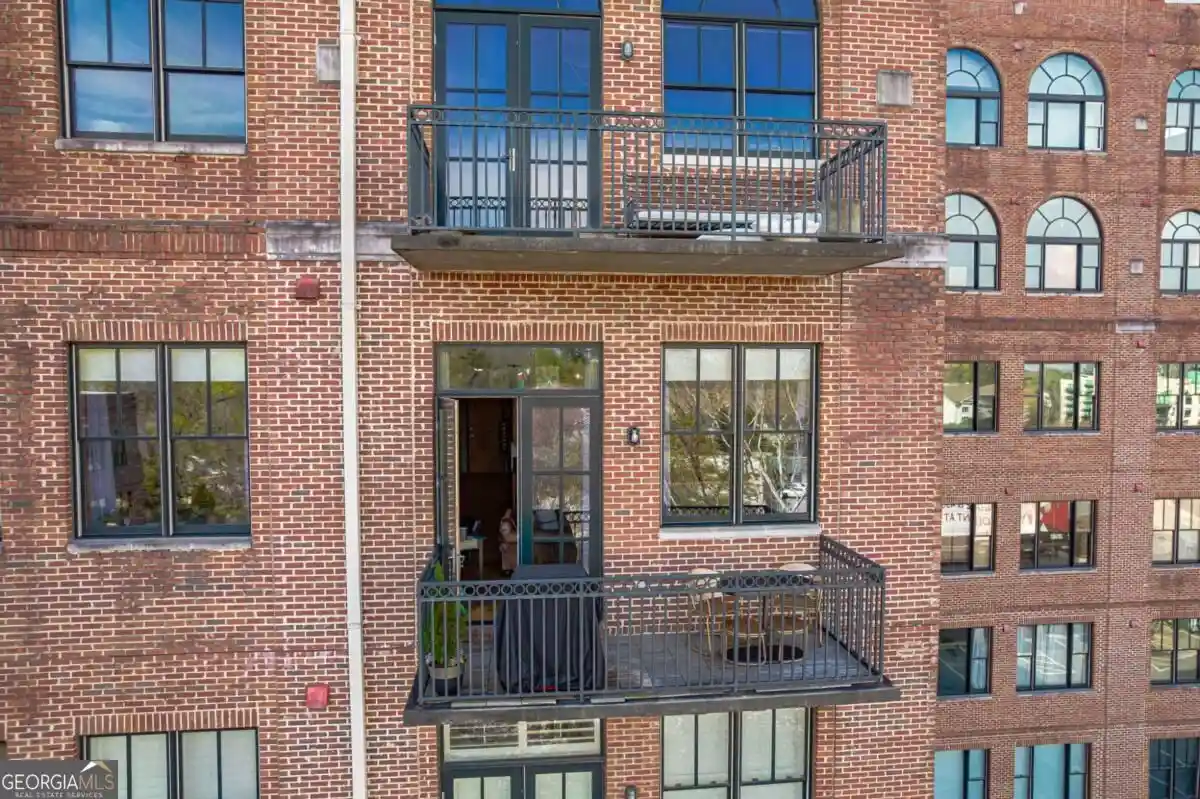 Listing Photo 76 - Condo for sale in 3235 Roswell Rd Ne located at 3235 Roswell Rd Ne, Atlanta, GA 30305 - Unit #819