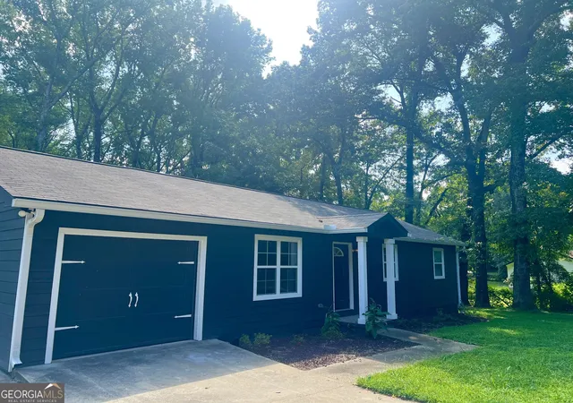 Photo 1 of Single family home for sale at 5712 Attucks Blvd, Morrow, GA 30260 | MLS# 10849936 | Listing updated on 2026-10-05