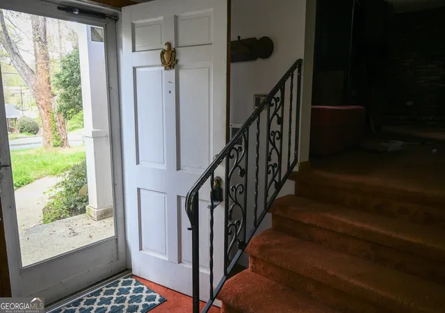 Photo 2 of Single family home for sale at 3278 Tulip Dr, Decatur, GA 30032 | MLS# 10876830 | Listing updated on 2026-10-24