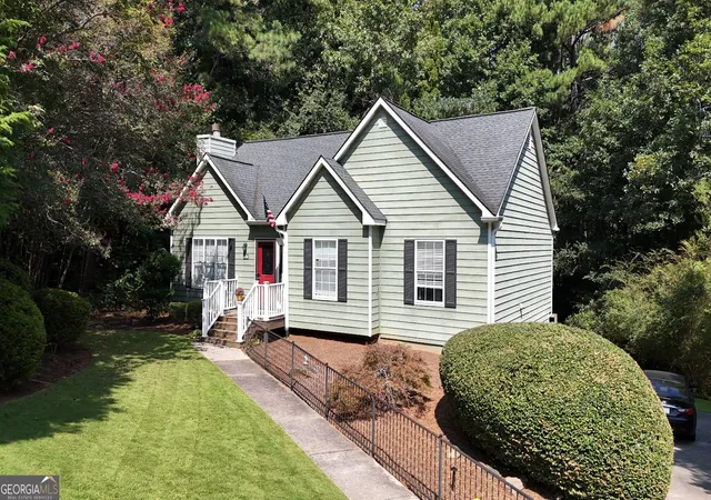 Photo 1 of Single family home for sale at 106 N Springs Dr, Acworth, GA 30101 | MLS# 10841478 | Listing updated on 2026-10-21