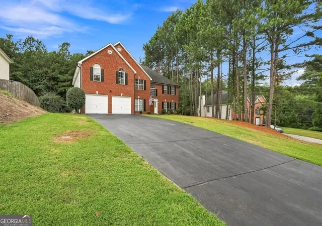 Photo 3 of Single family home for sale at 305 Paper Ml Dr, Lawrenceville, GA 30046 | MLS# 10837583 | Listing updated on 2026-09-15