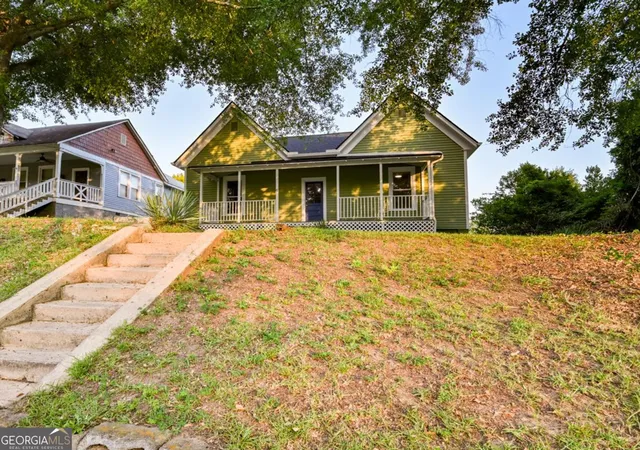 Photo 3 of Single family home for sale at 6 N Broad St, Covington, GA 30014 | MLS# 10840605 | Listing updated on 2026-10-08