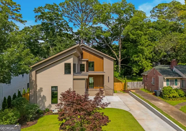 Photo 2 of Single family home for sale at 246 Garland Ave, Decatur, GA 30030 | MLS# 10848483 | Listing updated on 2026-10-03