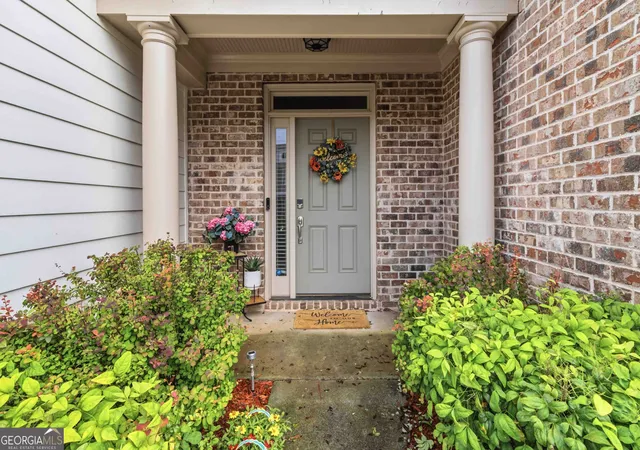 Photo 2 of Condo for sale at 5137 Madeline Pl, Stone Mountain, GA 30083 | MLS# 10847664 | Listing updated on 2026-10-03