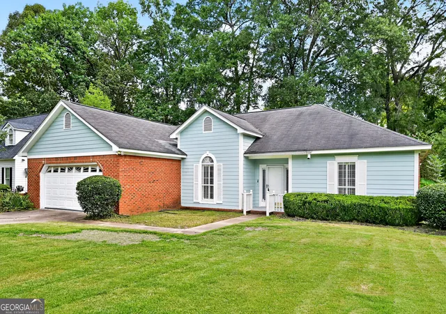 Photo 2 of Single family home for sale at 218 Hummingbird Ln, Albany, GA 31707 | MLS# 10841010 | Listing updated on 2026-09-05