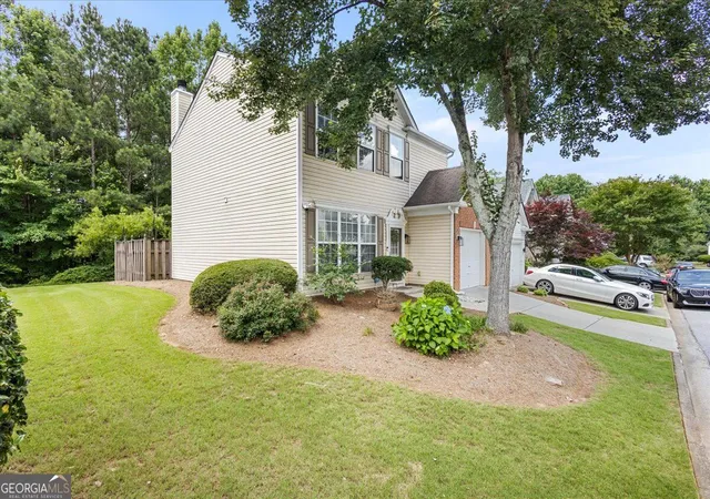 Photo 3 of Single family home for sale at 41 Devonshire Ct, Alpharetta, GA 30022 | MLS# 10844093 | Listing updated on 2026-09-25