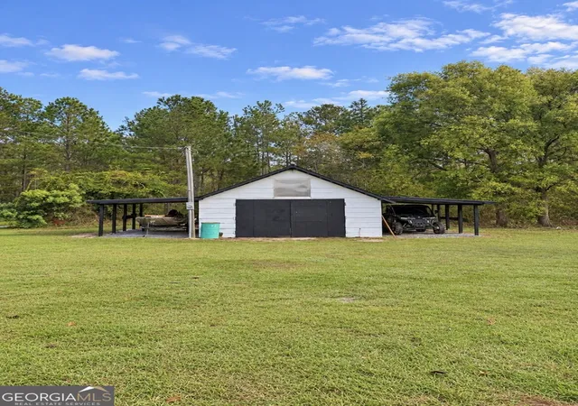 Photo 2 of Single family home for sale at 10240 Highway 129, Abbeville, GA 31001 | MLS# 10873326 | Listing updated on 2026-10-30