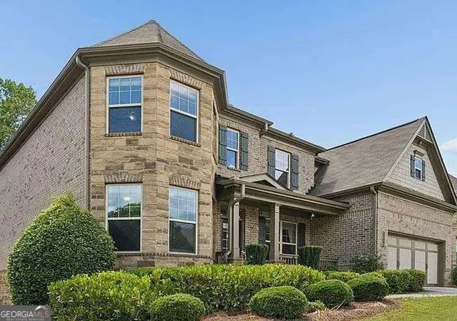 Photo 3 of Single family home for sale at 4770 Skylark Ln, Cumming, GA 30041 | MLS# 10849973 | Listing updated on 2026-10-07
