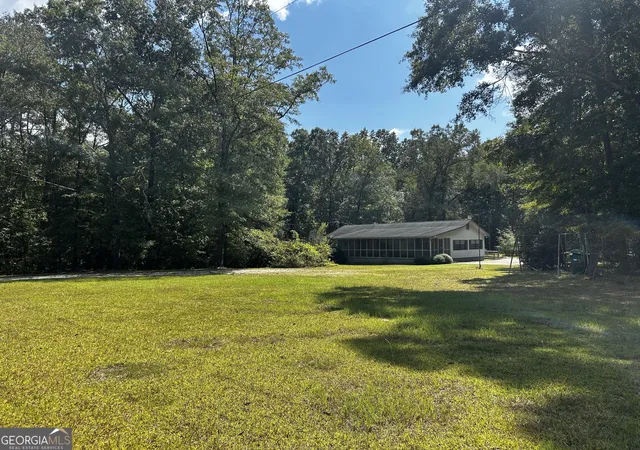 Photo 3 of Single family home for sale at 208 Crawford Rd Se, Milledgeville, GA 31061 | MLS# 10850465 | Listing updated on 2026-10-05