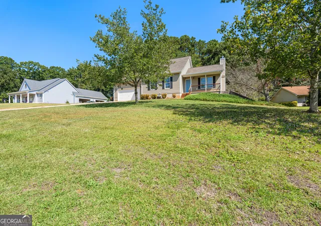 Photo 3 of Single family home for sale at 178 Major Rd, Sharpsburg, GA 30277 | MLS# 10839243 | Listing updated on 2026-09-17