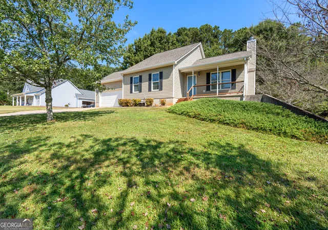 Photo 3 of Single family home for sale at 178 Major Rd, Sharpsburg, GA 30277 | MLS# 10839243 | Listing updated on 2026-09-17