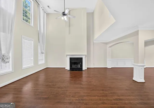 Photo 4 of Single family home for sale at 5711 Apple Grv Rd, Buford, GA 30519 | MLS# 10842238 | Listing updated on 2026-09-12