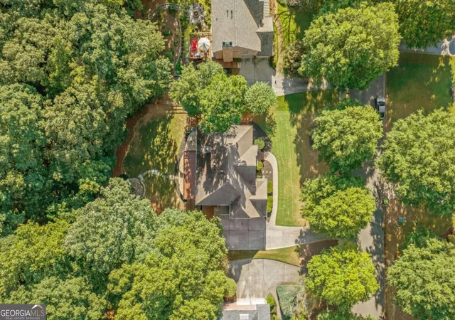 Photo 2 of Single family home for sale at 135 Grand Ave, Suwanee, GA 30024 | MLS# 10848595 | Listing updated on 2026-10-09
