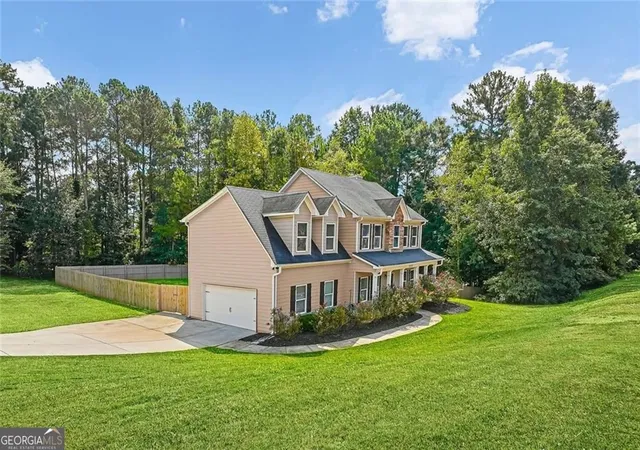 Photo 2 of Single family home for sale at 2835 Shadowstone Way, Winder, GA 30680 | MLS# 10837374 | Listing updated on 2026-09-17