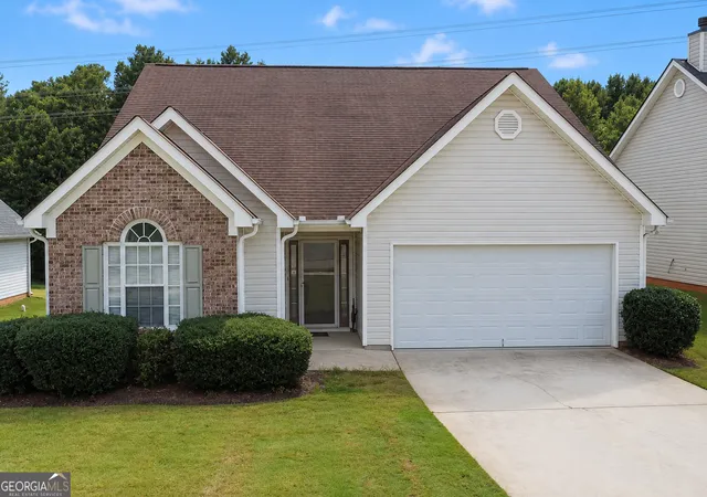 Photo 1 of Single family home for sale at 1126 Strath Clyde Way, Mcdonough, GA 30253 | MLS# 10852944 | Listing updated on 2026-10-09
